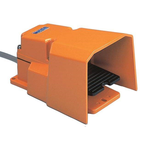 Pedal fotbryter